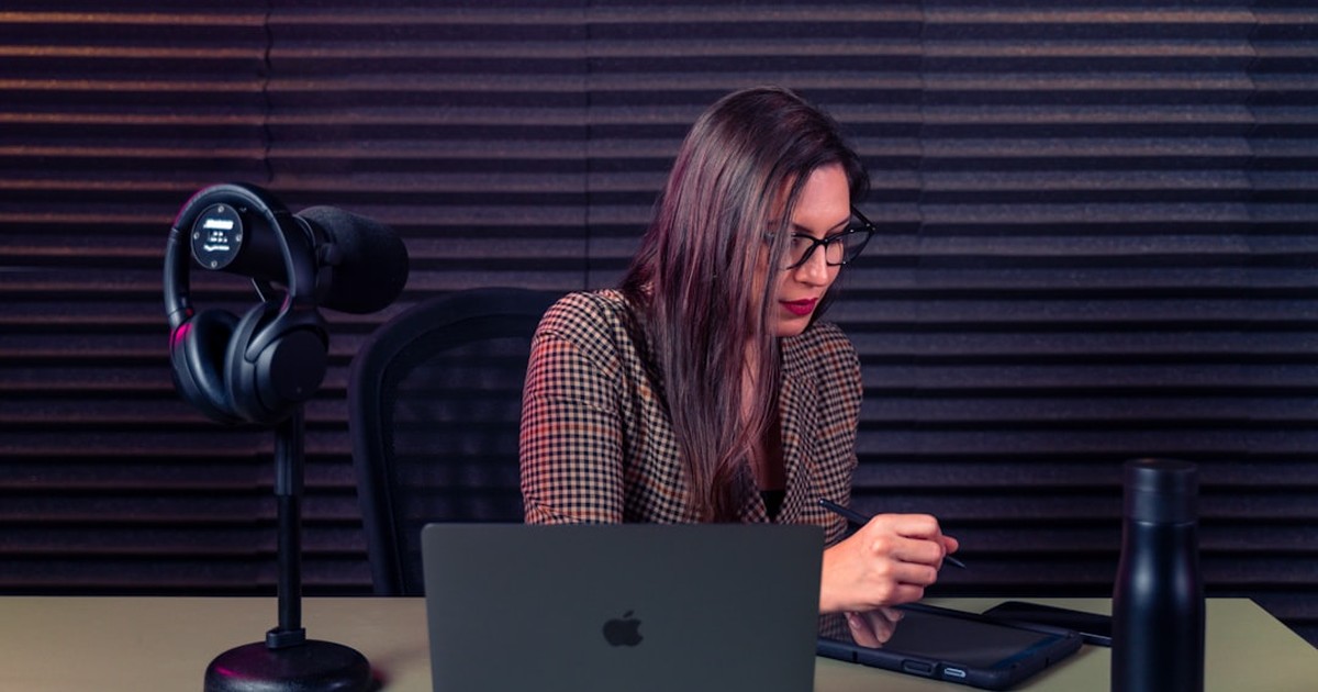 【2026年4月最新】AI文字起こしツールおすすめ8選｜無料・有料を業務活用の視点で徹底比較