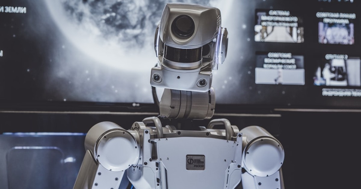 【2026年4月最新】10年後AIで消える仕事15選と生き残るスキル｜Claude Code時代の業務再設計ガイド