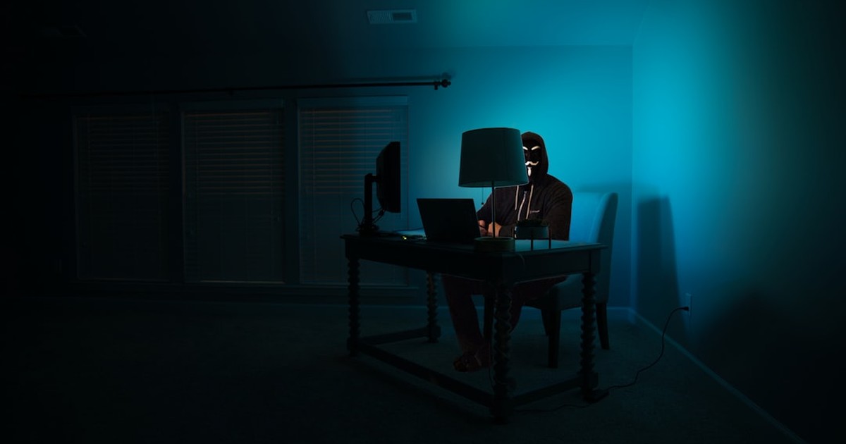 【2026年4月最新】Manus AIとは？料金プラン・無料枠・クレジット制を解説｜Claude Codeとの業務活用比較