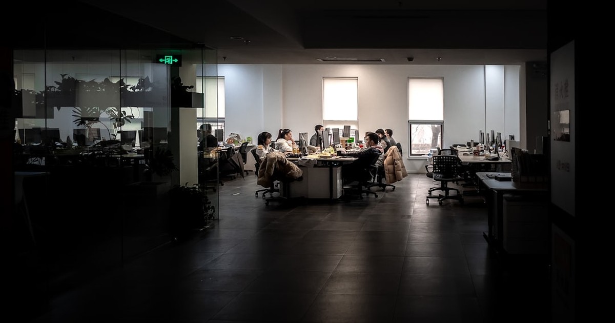 【2026年4月最新】Claude Code Agent Teamsの使い方完全ガイド｜AIを社員にして1人起業する方法