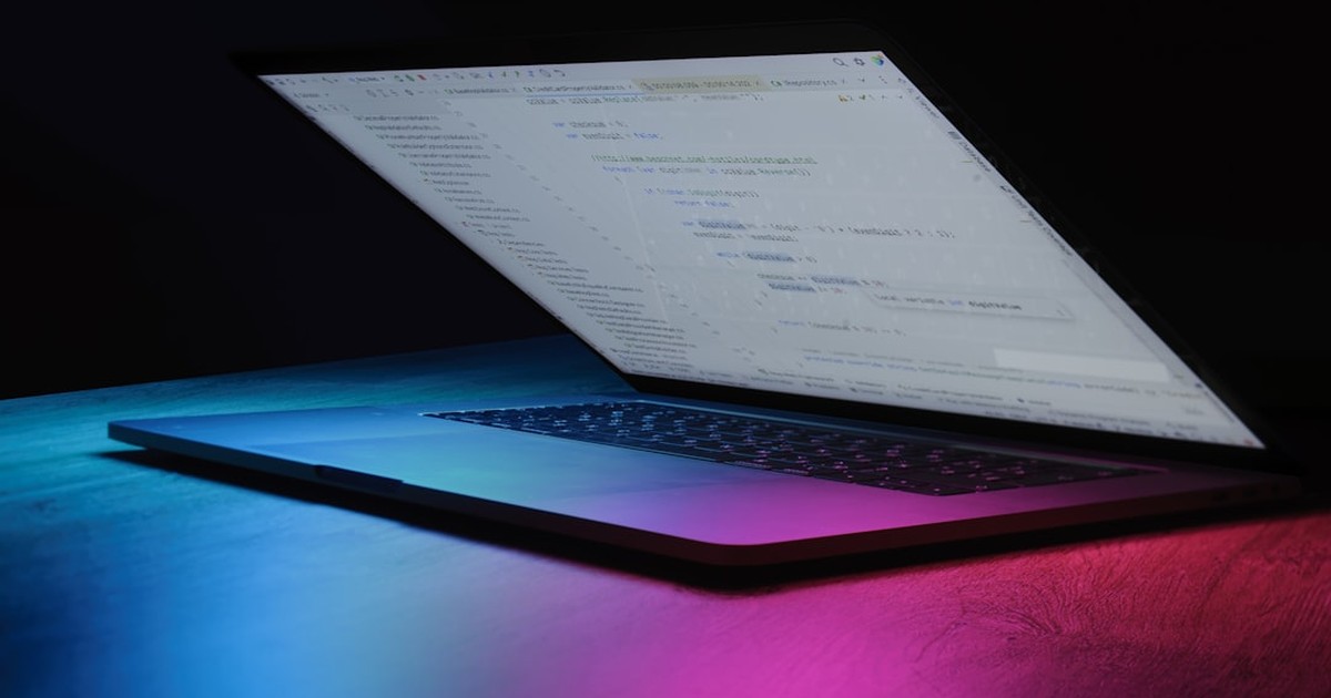 【2026年4月最新】ChatGPTからClaudeに乗り換えるべき理由｜初心者でも今日から使える業務活用術