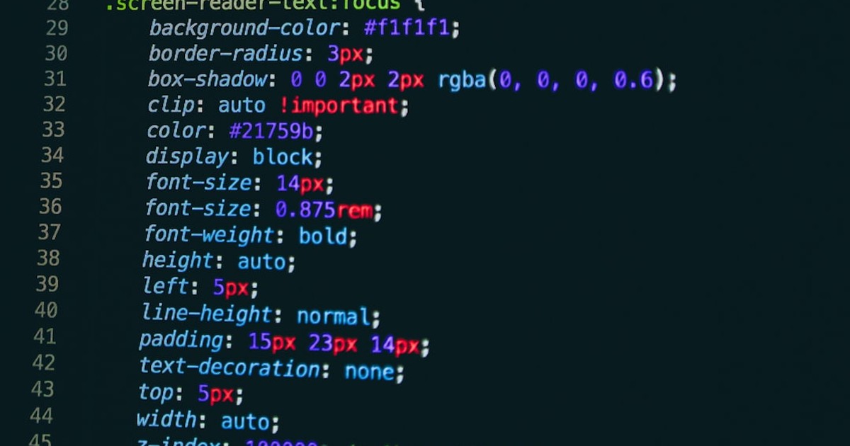 【2026年8月最新】CSSで要素を中央寄せする方法6選｜Flexbox・Grid・transformを完全解説