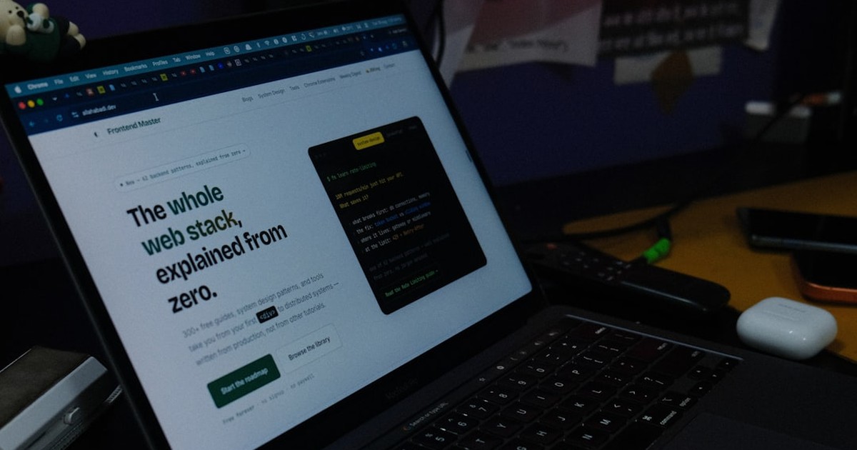 【2026年9月最新】CSSチュートリアルおすすめ8選｜脱初心者向け学習サイト比較と経営者はAIに任せるべきかの判断軸