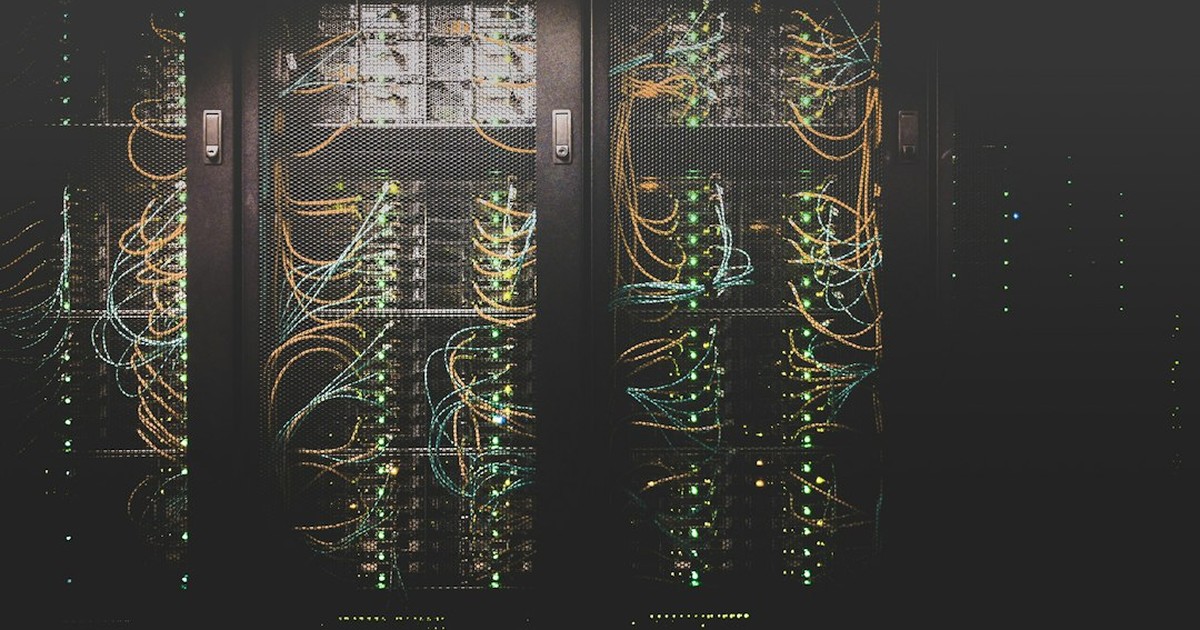 【2026年10月最新】NVIDIA CUDAとは？GPU並列処理の仕組みと経営者が知っておくべきAI活用の判断軸